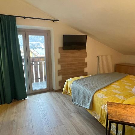 Residence S Lucia - Appartamenti Alle Porte Di Bormio Valdisotto Eksteriør billede