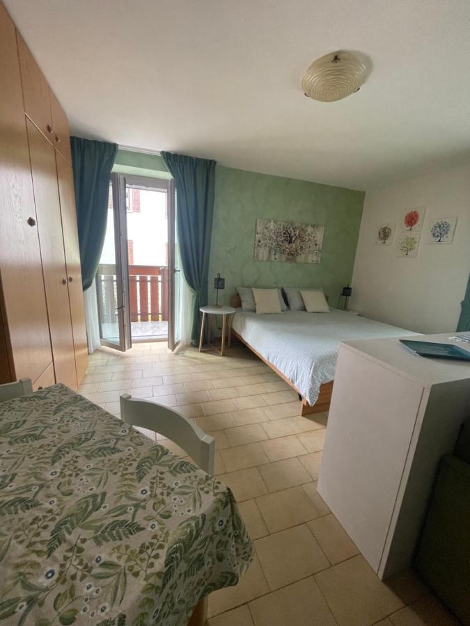 Residence S Lucia - Appartamenti Alle Porte Di Bormio Valdisotto Eksteriør billede